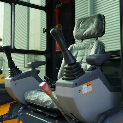 TYPHON TERROR XVII PRO Prestige Edition Mini Excavator 4000LB Kubota D902 Diesel, Enclosed Cab with AC/Heat, Hydraulic Thumb View 19